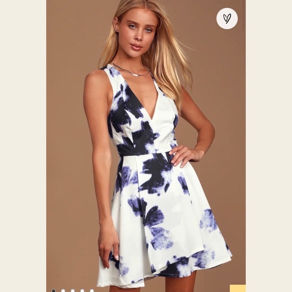 Lulus Seeing Chic Blue and Ivory Print Skater Dress NWT Size S - Picture 5 of 13